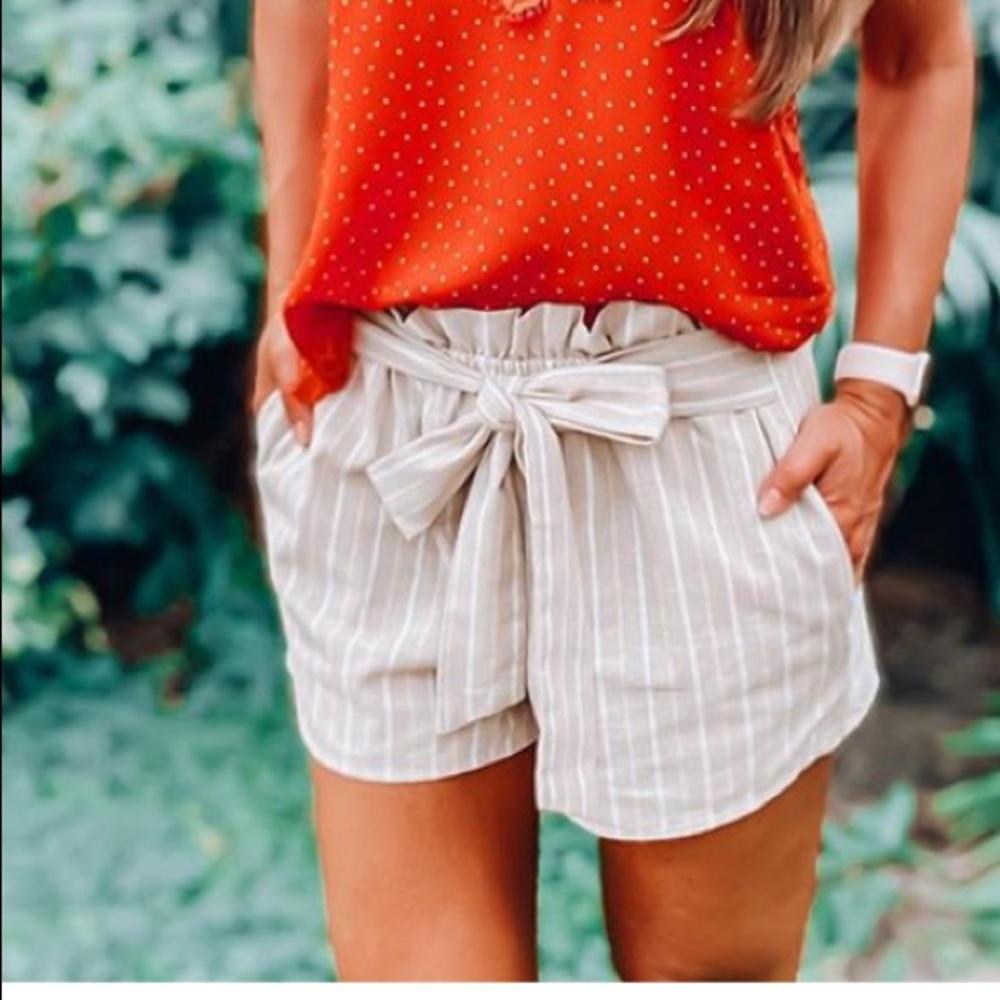 Paperbag shorts - taupe/tan - Picture 2 of 4
